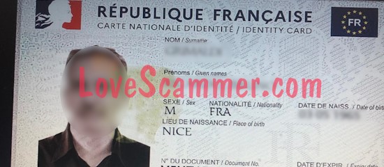 Carte d'identité volée utilisée dans une affaire de fraude.